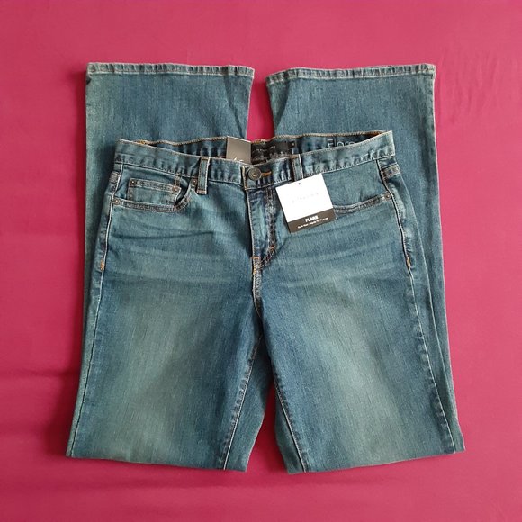 NWT- Women's Calvin Klein Blue Jean's Size; 10 - Picture 2 of 3
